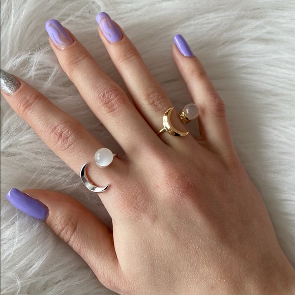 📌50% Off📌. NWT!! To The Moon Ring - Picture 2 of 4